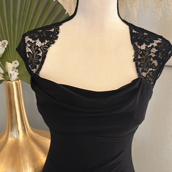 Cache Dress 0 - Picture 2 of 12